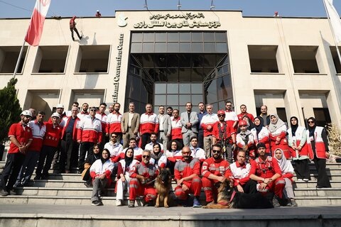 برگزاری مانور هلال احمر در دانشگاه علوم پزشکی ایران